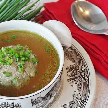 Jaterni Knedliky s Polevkou (Liver Dumpling Soup)