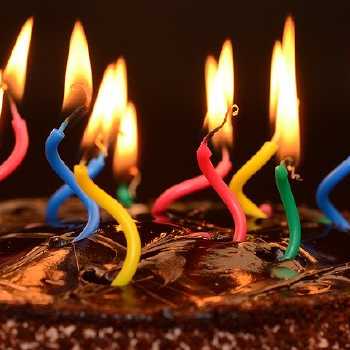 Light Chocolate Cake