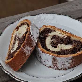 Makovy Dort (Poppy Seed Cake)