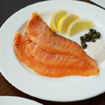 Salmon and Grape Rolls